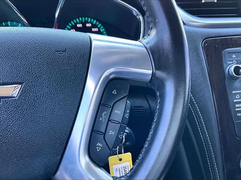Used 2017 Chevrolet Traverse LT w/ Style and Technology Package FWD image 20