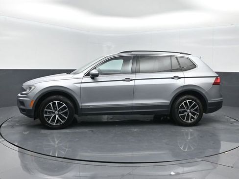 Used 2021 Volkswagen Tiguan SE image 4