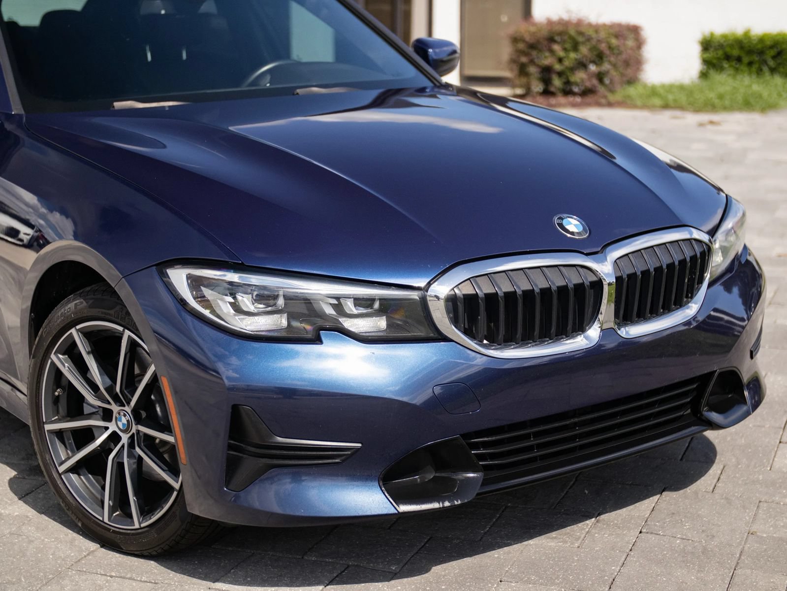 Used 2020 BMW 330i xDrive Sedan AWD/4WD image 3