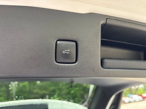 Used 2022 Ford Escape SE w/ Convenience Package AWD/4WD image 8