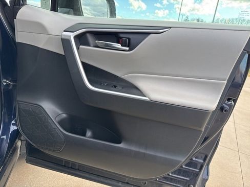 Used 2024 Toyota RAV4 XLE image 33