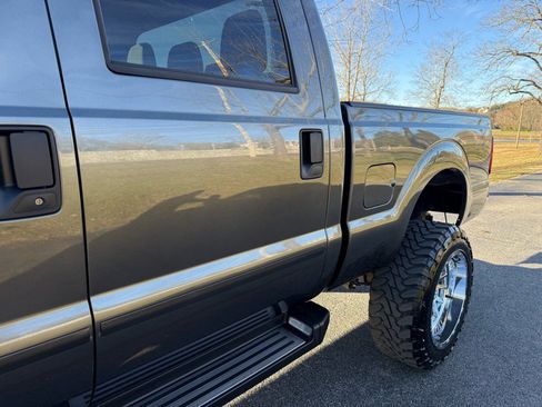 Used 2016 Ford F250 XLT w/ XLT Value Package image 13