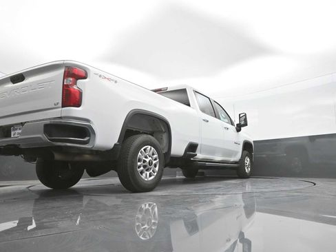 Used 2025 Chevrolet Silverado 2500 LT w/ Convenience Package AWD/4WD image 37