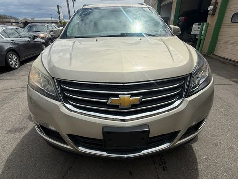 Used 2015 Chevrolet Traverse LT w/ Style and Technology Package AWD/4WD image 13