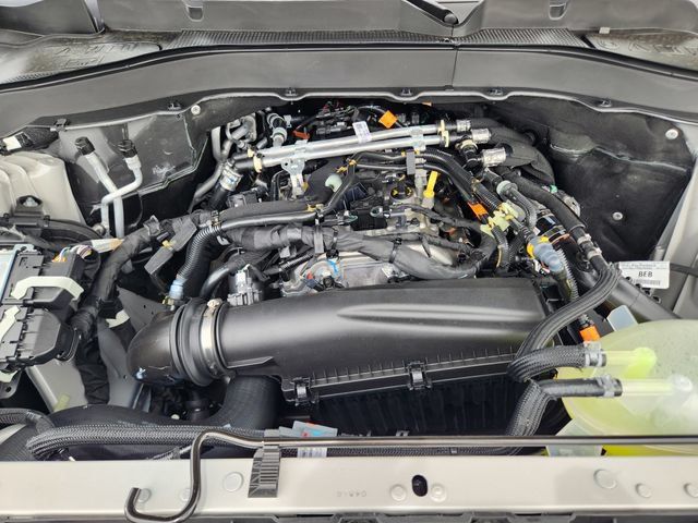 New 2026 Ford Explorer Active w/ Active Comfort Package RWD image 32