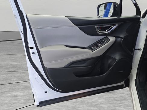 Used 2023 Subaru Forester Premium image 12