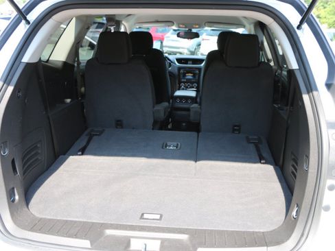 Used 2016 Chevrolet Traverse LT FWD image 29