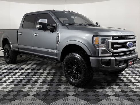 Used 2022 Ford F250 Platinum w/ Tremor Off-Road Package image 9