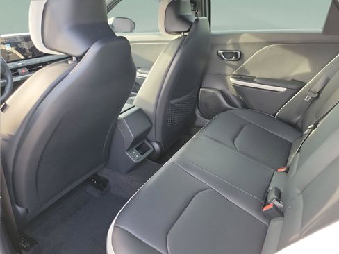 New 2026 Kia K4 GT-Line FWD image 5