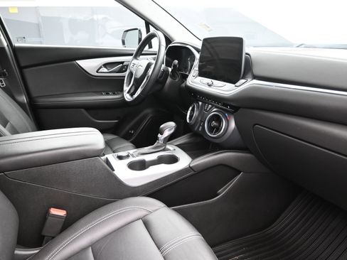 Used 2023 Chevrolet Blazer LT image 25