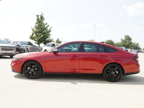 Used 2024 Honda Accord Sport image 6
