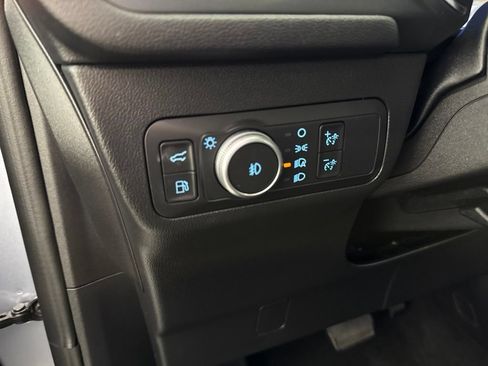 Used 2022 Ford Escape Titanium AWD/4WD image 22