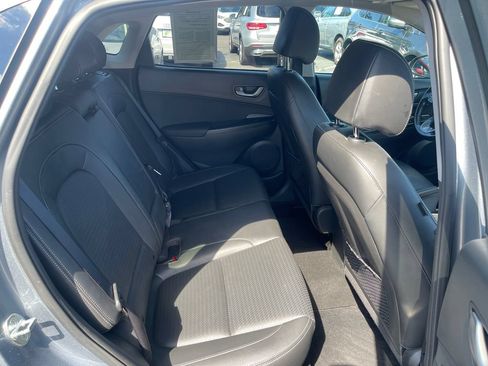 Used 2021 Hyundai Kona Limited AWD/4WD image 19