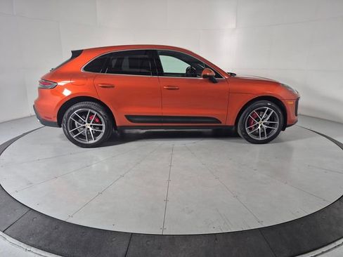Used 2022 Porsche Macan S AWD/4WD image 5