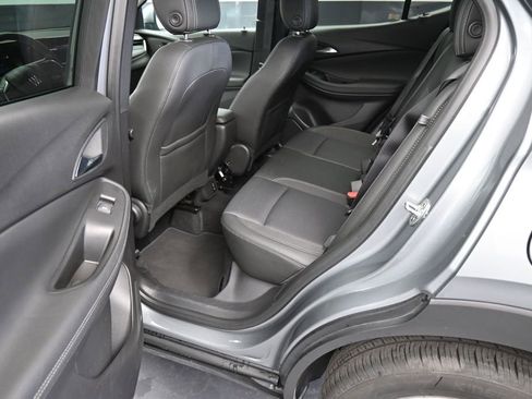 Used 2025 Buick Encore GX Preferred AWD/4WD image 17