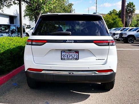 Certified 2023 Jeep Grand Cherokee Laredo RWD image 10