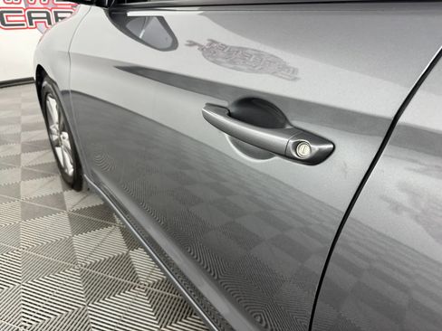 Used 2018 Hyundai Elantra SEL w/ Cargo Package image 23