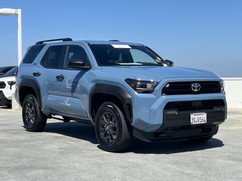 Certified 2026 Toyota 4Runner SR5 AWD/4WD image 2