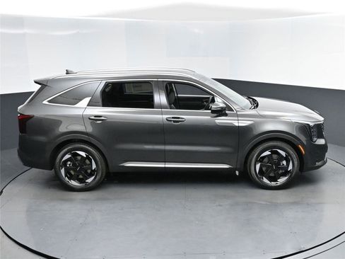 New 2025 Kia Sorento EX w/ EX Panoramic Sunroof Package image 12