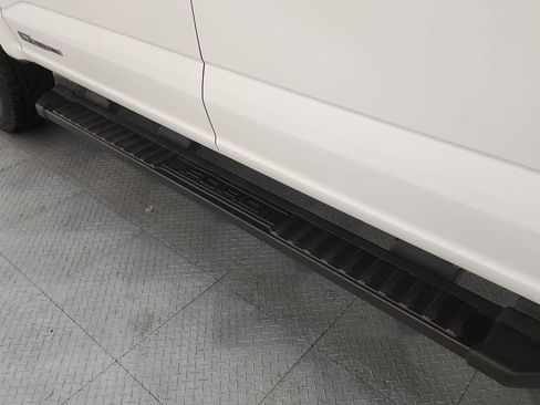 Used 2024 Ford F250 Lariat w/ Black Appearance Package image 28