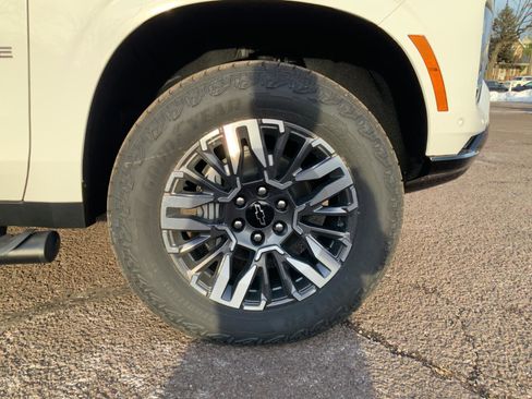 New 2026 Chevrolet Tahoe Z71 w/ Comfort Package image 9