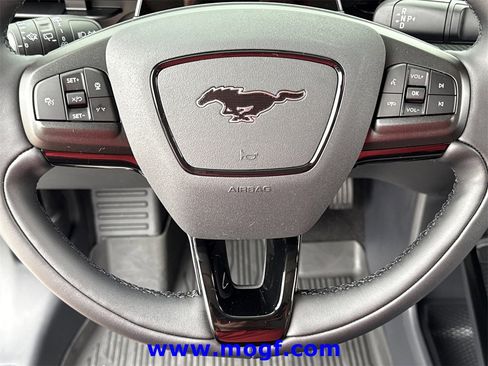 Certified 2025 Ford Mustang Mach-E Premium image 13