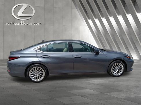 Certified 2021 Lexus ES 350 Ultra Luxury w/ Accessory Package 2 image 4