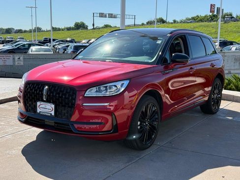 Used 2024 Lincoln Corsair Reserve w/ Equipment Group 201A AWD/4WD image 10