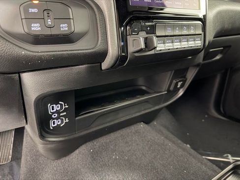 New 2026 RAM 2500 Tradesman AWD/4WD image 19