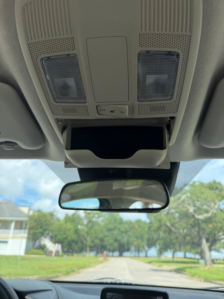 Used 2019 Toyota Yaris LE FWD image 23