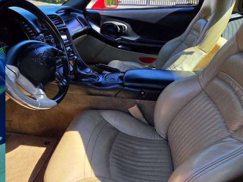 Used 2001 Chevrolet Corvette Coupe w/ Preferred Equipment Group2 image 9