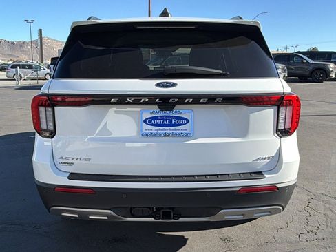 New 2026 Ford Explorer Active w/ Active Comfort Package image 4