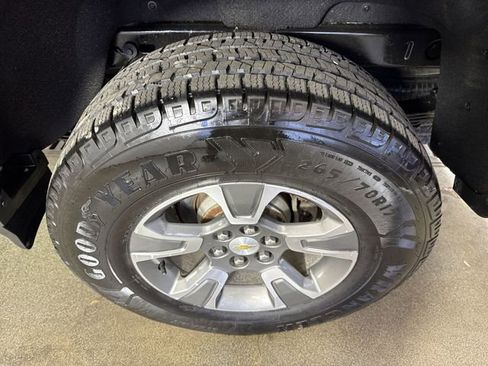 Used 2019 Chevrolet Colorado Z71 AWD/4WD image 6
