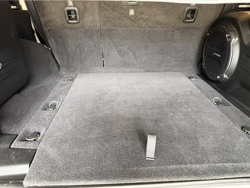 Used 2018 Jeep Wrangler Unlimited Sahara AWD/4WD image 23
