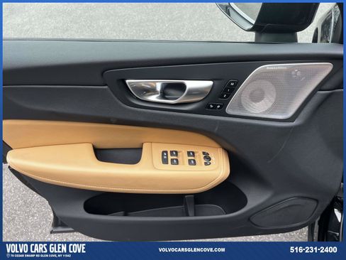 Used 2023 Volvo XC60 T8 Ultimate w/ Climate Package AWD/4WD image 15