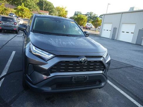 Used 2024 Toyota RAV4 LE AWD/4WD image 2