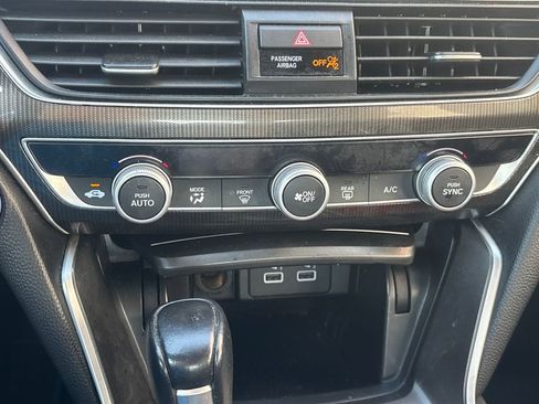 Used 2021 Honda Accord Sport image 14
