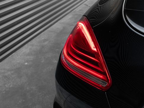 Certified 2016 Porsche Panamera image 30