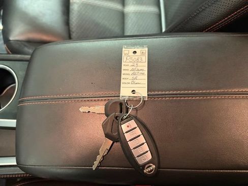 Used 2023 Nissan Altima 2.5 SR FWD image 19