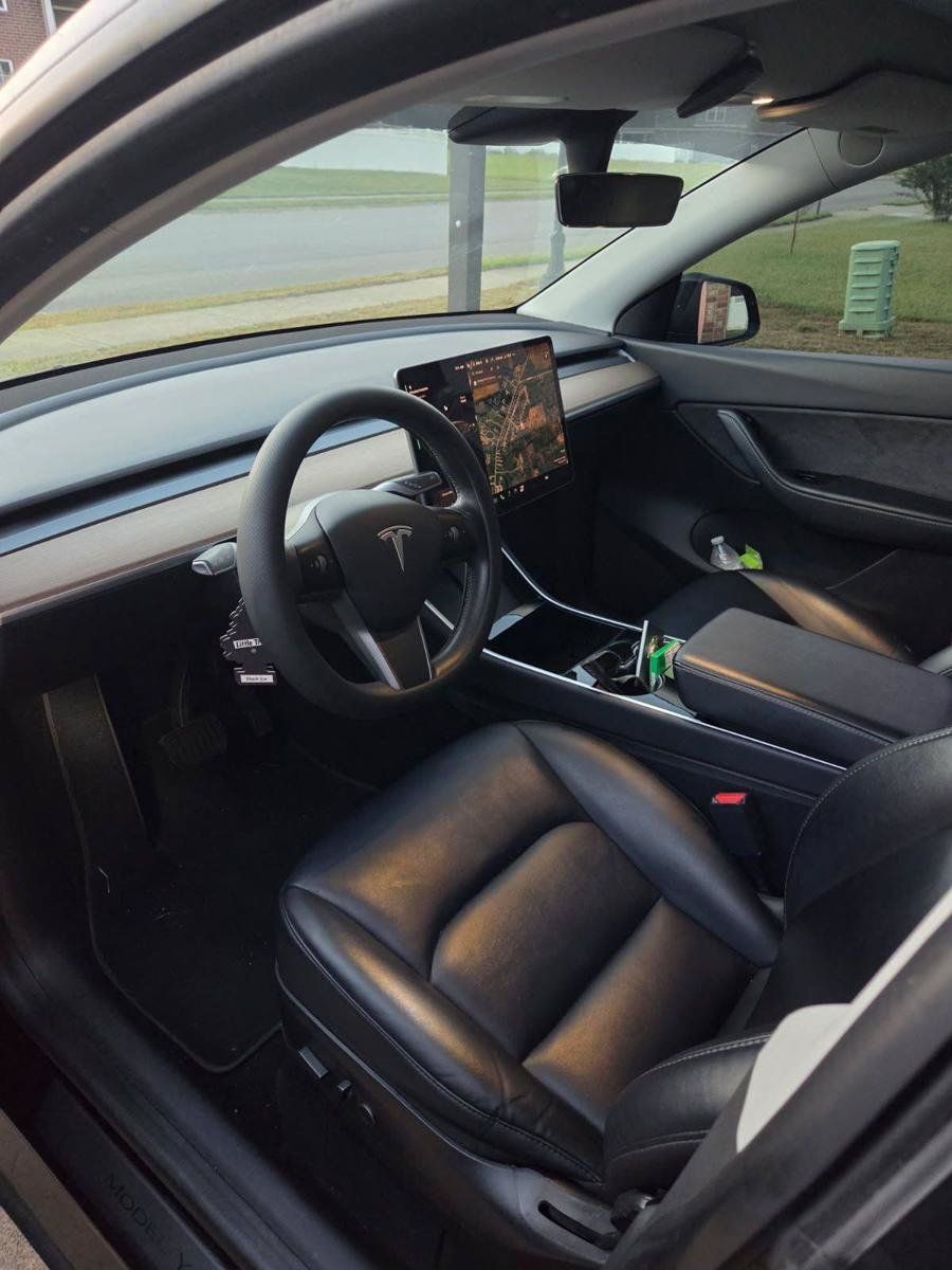 Used 2021 Tesla Model Y Long Range AWD/4WD image 4