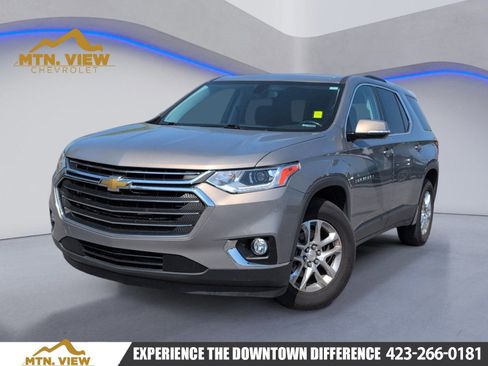 Used 2018 Chevrolet Traverse LT FWD image 1
