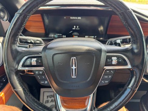 Used 2019 Lincoln Navigator Reserve AWD/4WD image 21