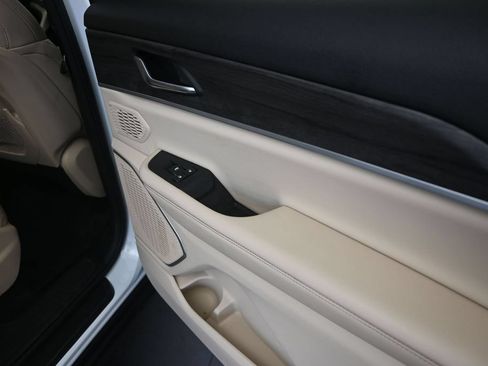 Used 2021 Jeep Grand Cherokee L Limited RWD image 21
