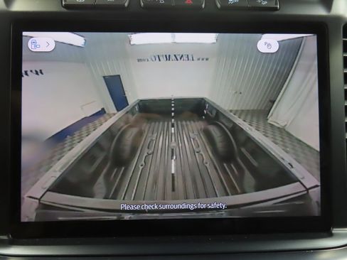 Used 2024 Ford F250 Platinum image 15