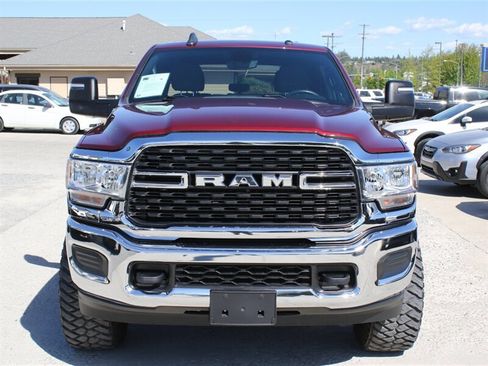 Used 2024 RAM 2500 Big Horn AWD/4WD image 2