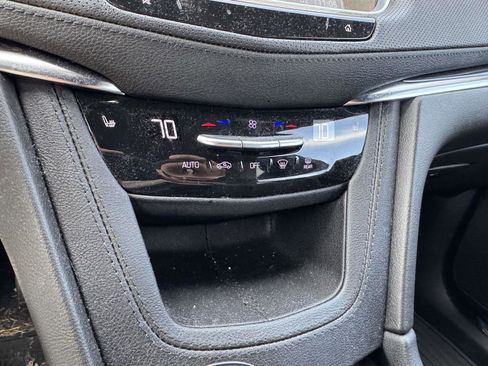 Certified 2023 Cadillac XT5 Premium Luxury AWD/4WD image 11