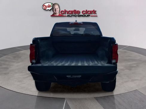 Used 2026 Chevrolet Colorado ZR2 w/ Technology Package AWD/4WD image 6