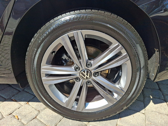Used 2023 Volkswagen Jetta SE FWD image 12