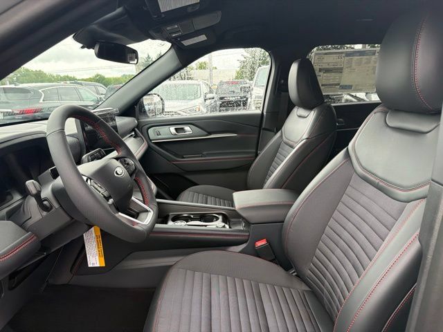 Used 2026 Ford Explorer ST-Line w/ ST-Line Street Pack AWD/4WD image 27