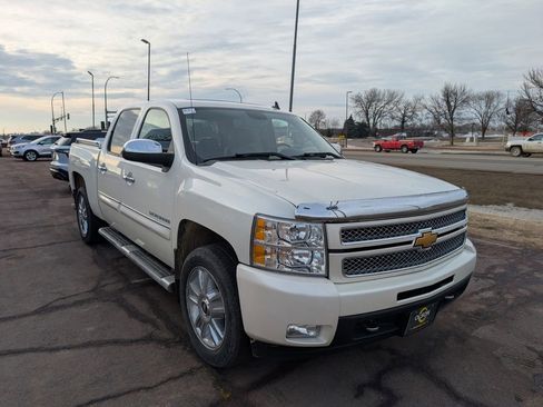 Used 2013 Chevrolet Silverado 1500 LTZ w/ LTZ White Diamond Edition image 8